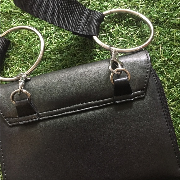 Urban outfitter black leather crossbody bag wallet - Picture 4 of 11